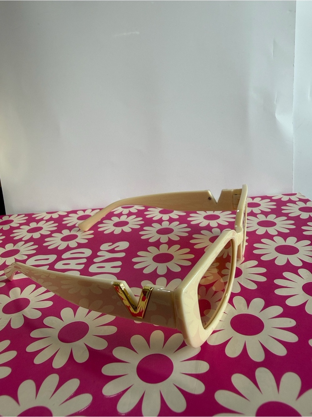 Beige Retro Square Sunglasses - Women Accessories - Picture 5 of 6